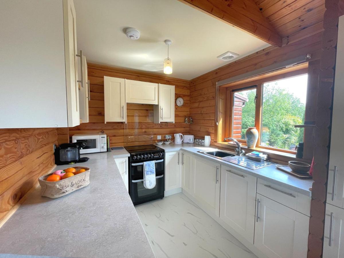 Pass The Keys Beautiful 2Br Beach Lodge Set In Stunning Gardens Dalbeattie Exterior foto